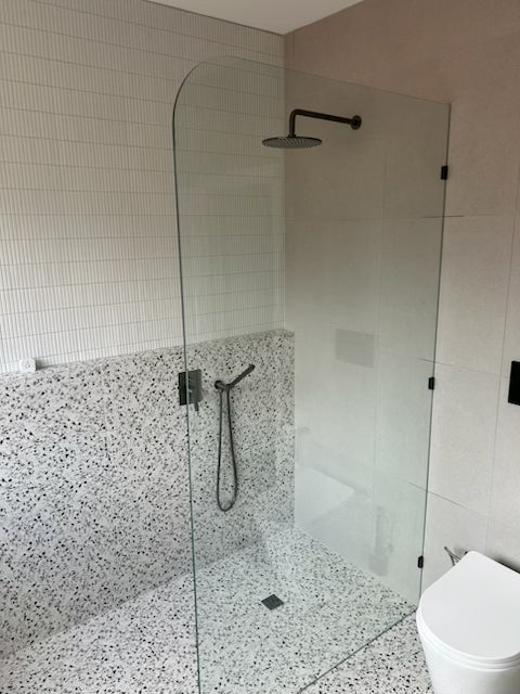SHOWERSCREENS AND MIRRORS
