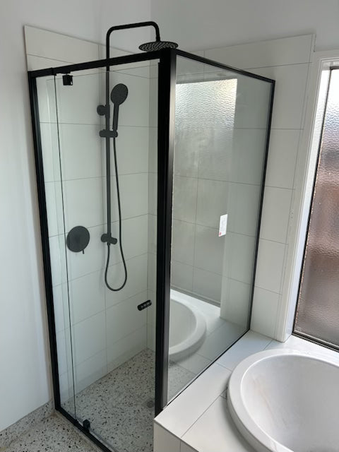 SHOWERSCREENS AND MIRRORS