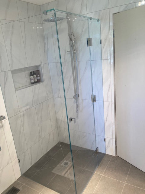 SHOWERSCREENS AND MIRRORS